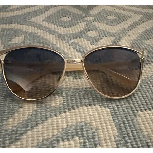 TAHARI Women’s Nude Enamel Gold Accent Cat Eye-rimmed Sunglasses TH895-GLDND - Picture 15 of 16